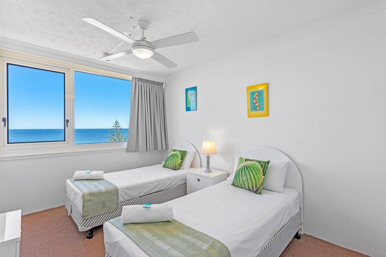 Southern Cross Beachfront Holiday Apartments Голд-Кост Экстерьер фото